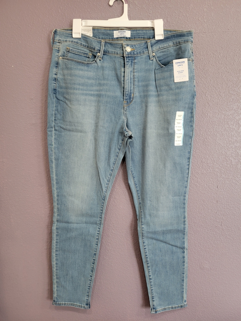 Denizen from Levi's Light Blue Skinny Jeans